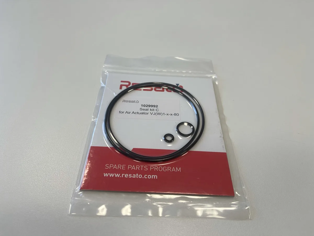 Ersatzteilsatz aus dem Resato Spare Parts Program, verpackt mit Teilenummer.